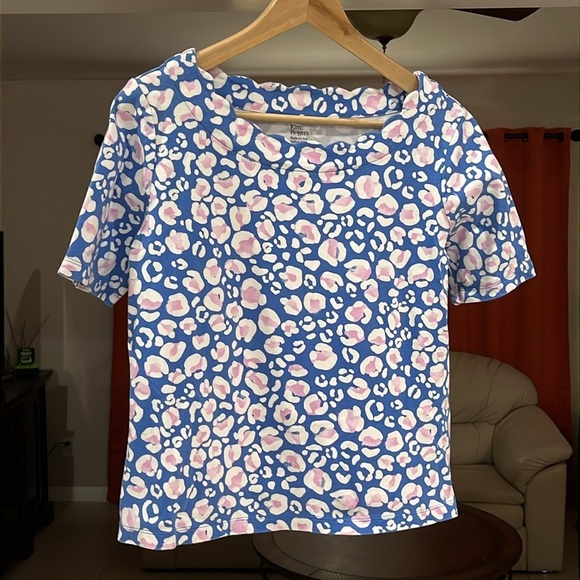 Kim Rogers Short Sleeve Scalloped Neckline Pink Blue Geometric Womens Top Size M - Picture 1 of 4